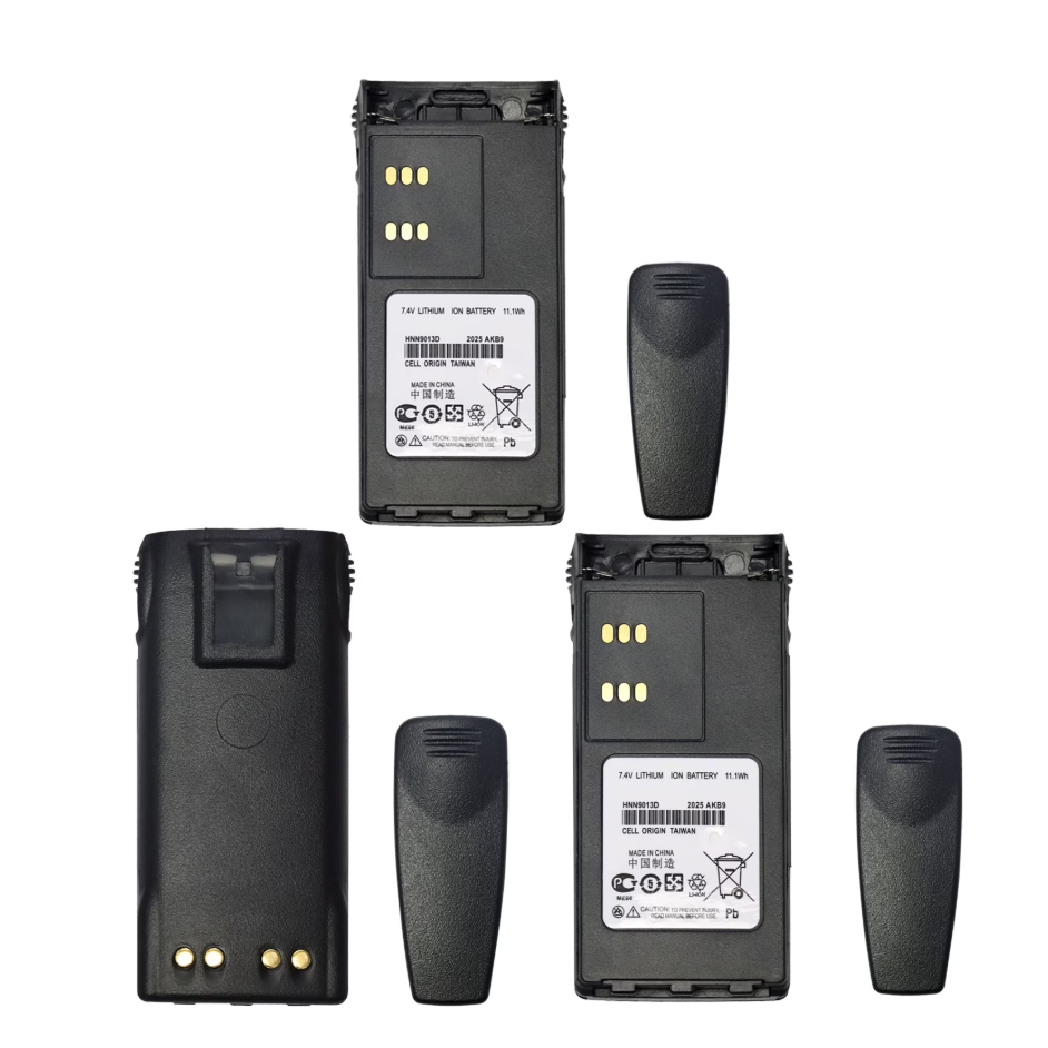 Motorola HNN9013 battery rear label showing 7.5V 1800mAh Li-Ion specifications and HT GP MTX PRO series compatibility list