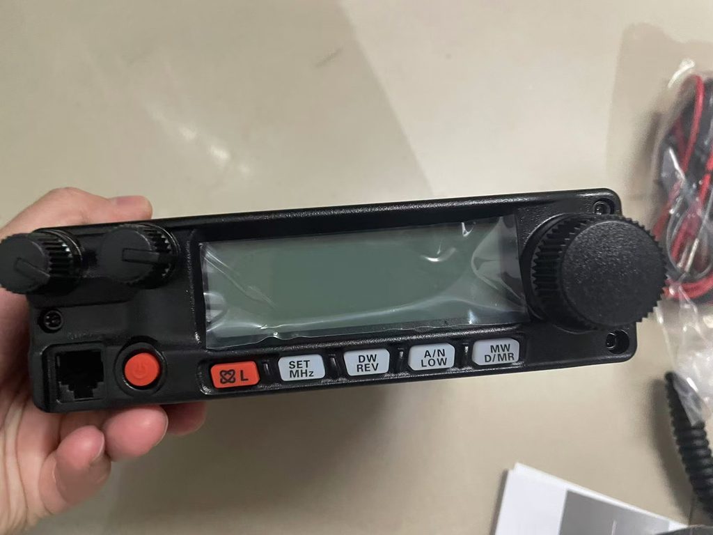 Yaesu FT-2980R 80 W heavy-duty 144 MHz FM transceiver with a large 6-digit backlit LCD